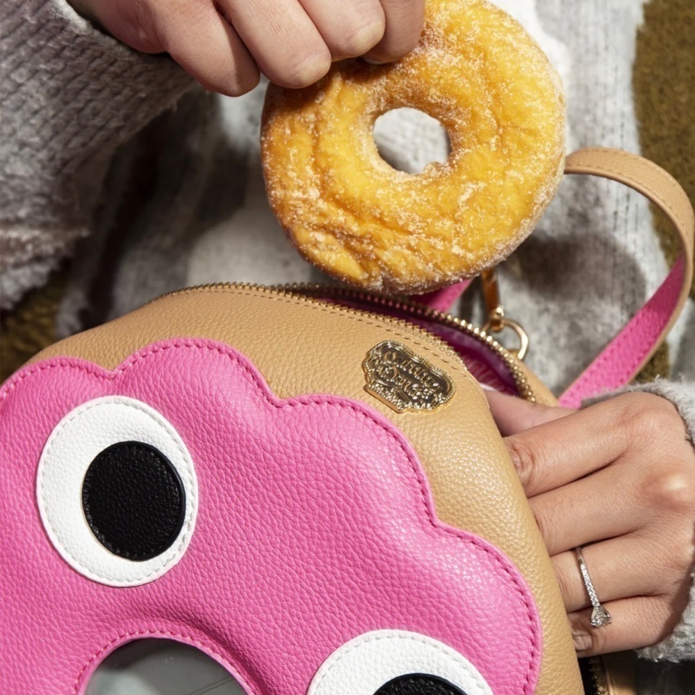 Kidrobot’s Limited Edition Yummy the Pink Donut Backpack - Picture 3 of 11